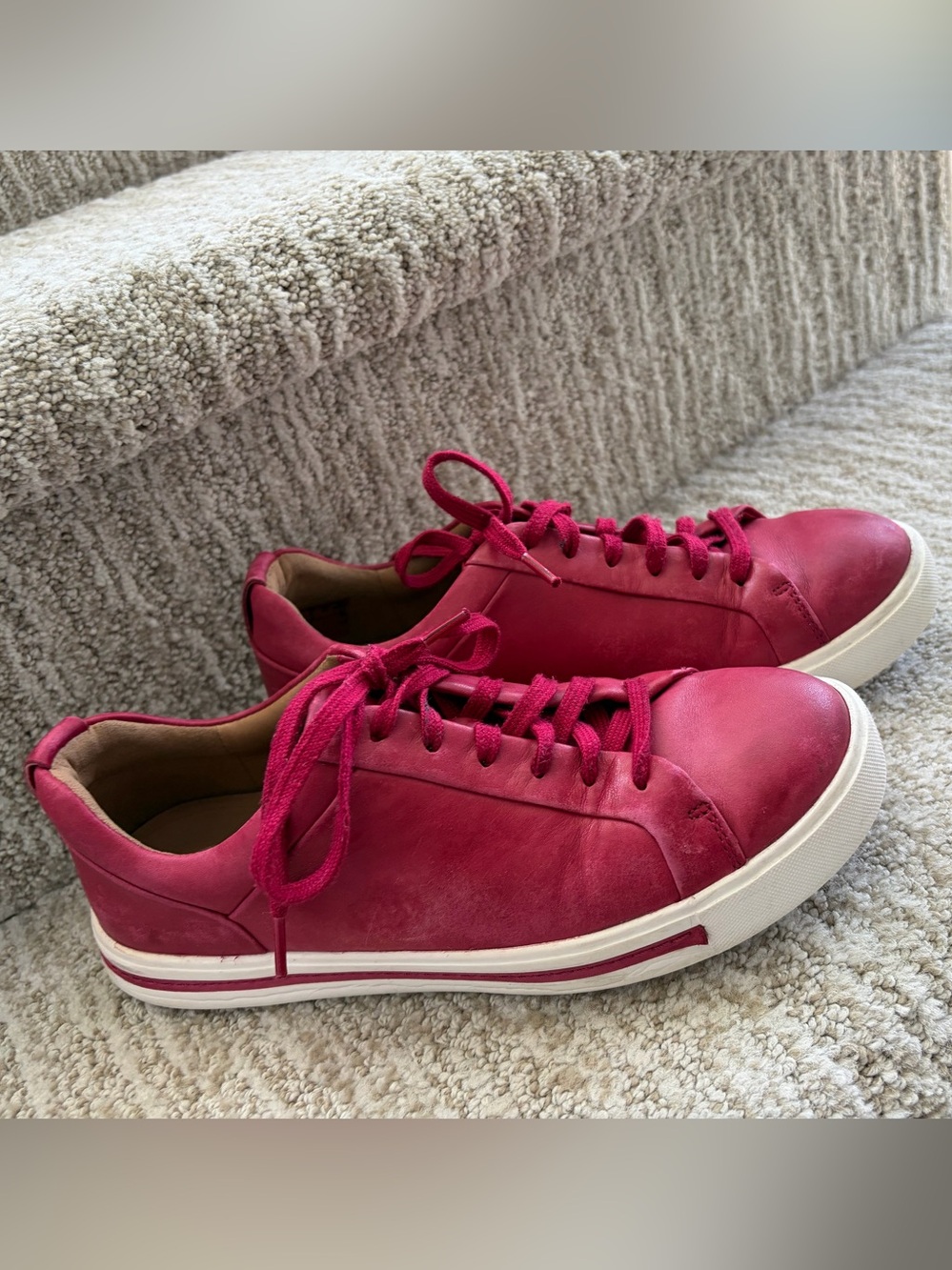 Clarks Un Maui Lace Raspberry Red Leather Unstructured size 6.